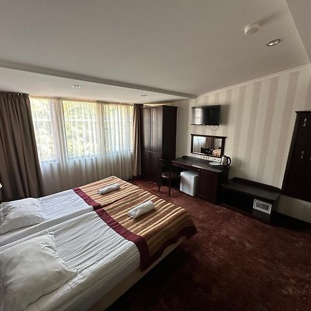 Hotel Beka Palace Tbilisi Ngoại thất bức ảnh