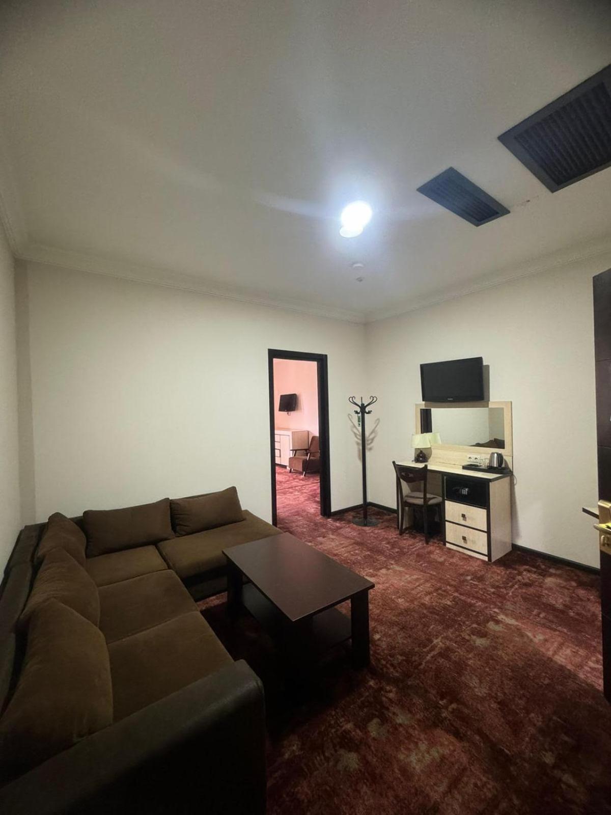 Hotel Beka Palace Tbilisi Ngoại thất bức ảnh