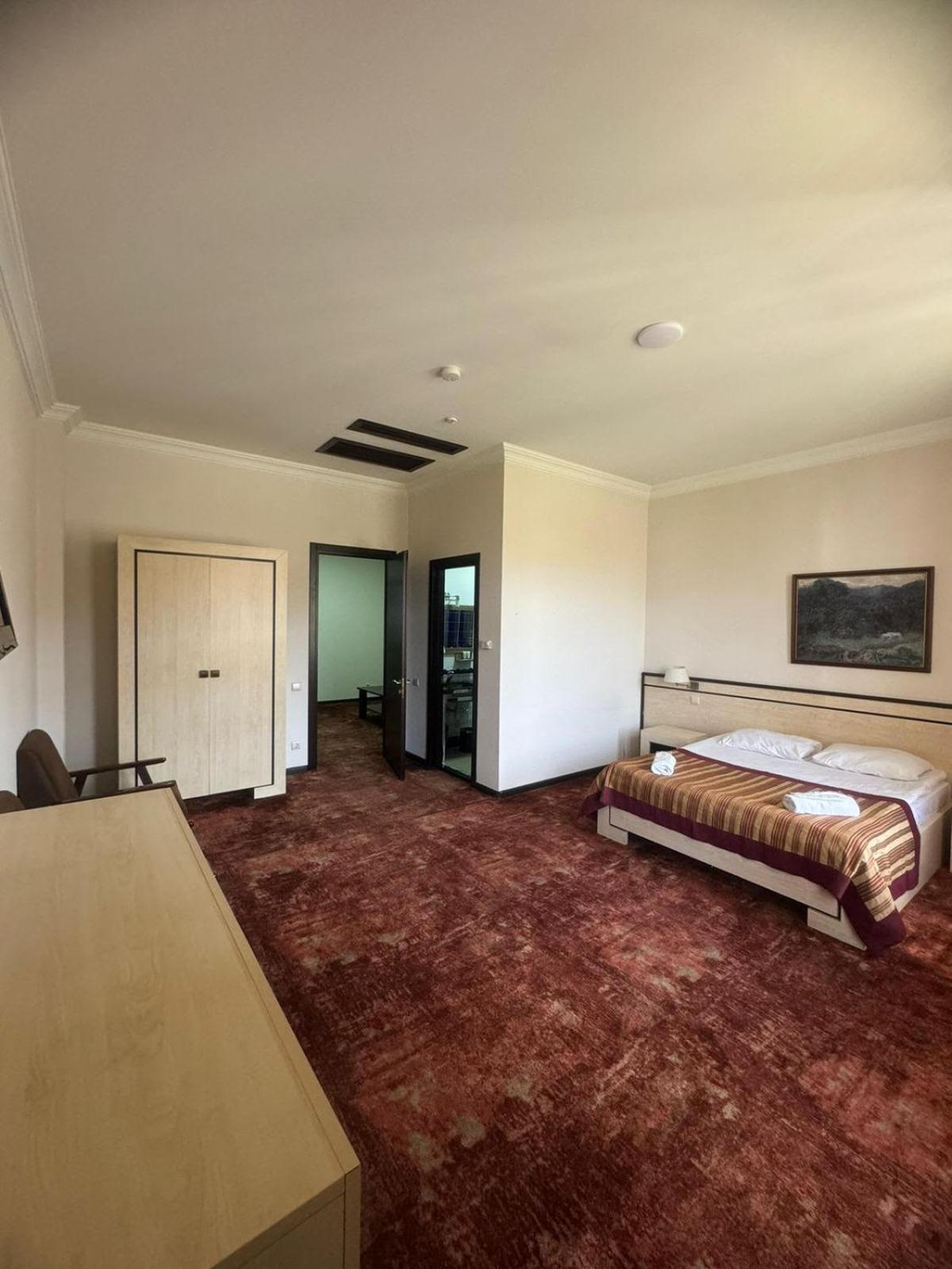 Hotel Beka Palace Tbilisi Ngoại thất bức ảnh