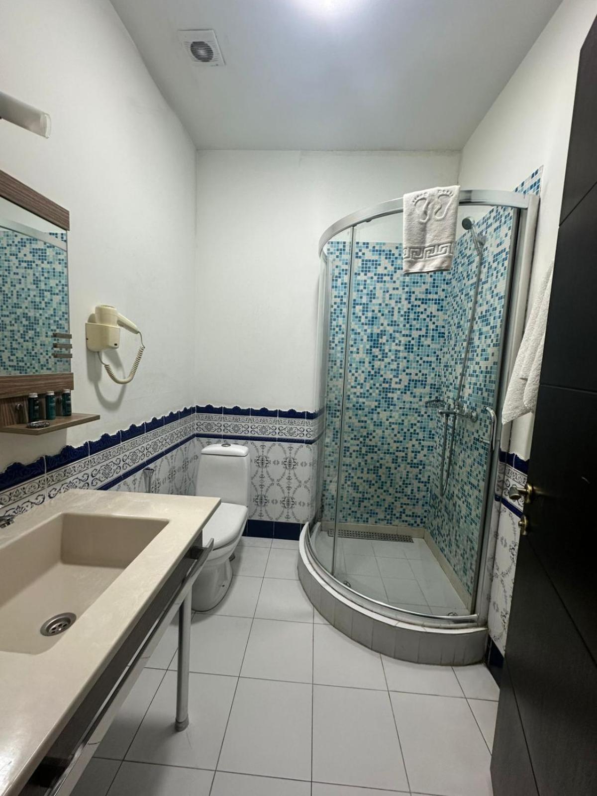 Hotel Beka Palace Tbilisi Ngoại thất bức ảnh