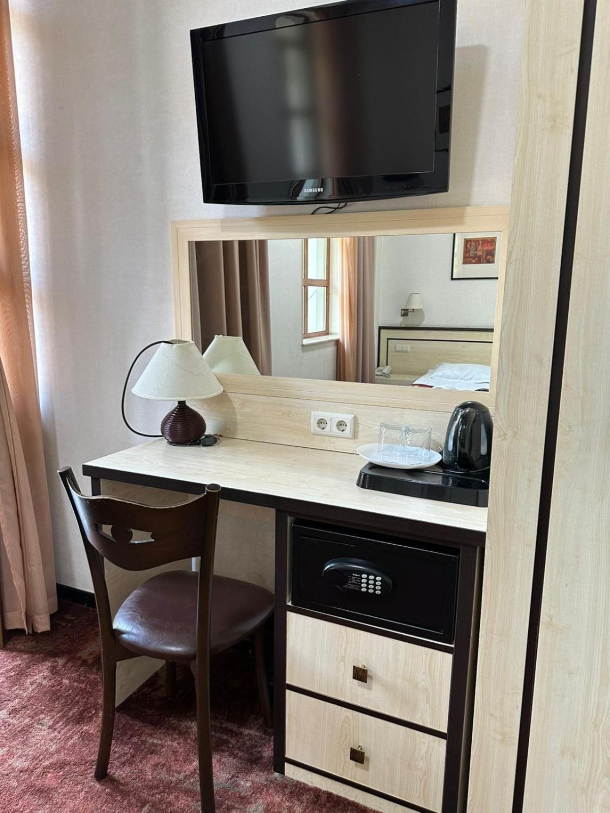 Hotel Beka Palace Tbilisi Ngoại thất bức ảnh